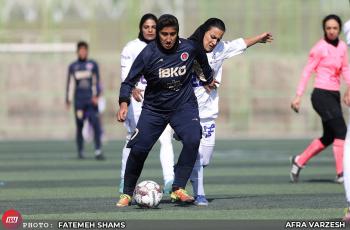 تصاویر | دیدار آوای تهران و خاتون بم در لیگ فوتبال زنان