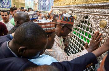 جمعی از مسئولان کشور نیجر در حرم حضرت معصومه (س) حضور یافتند