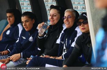 تصاویر دیدار پیکان و ملوان در لیگ فوتبال زنان
